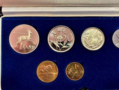 SA MINT PROOF SET 1989 SILVER R1 WITH AMAZING TONING TO 1 CENT WITH EXTRA R1 BLUE S A MINT BOX
