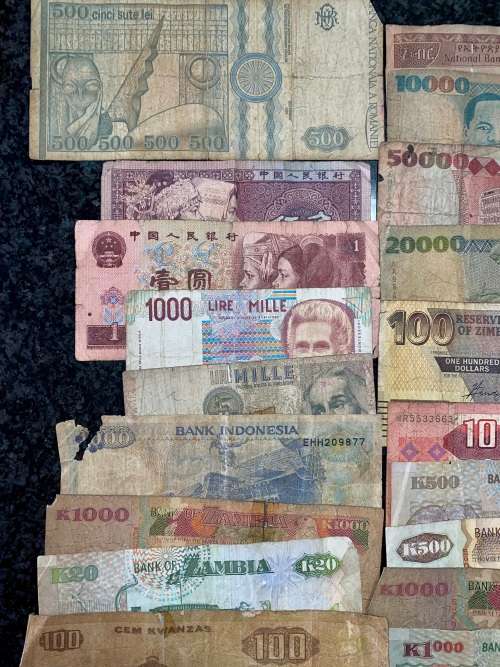 MIXED LOT INTERNATIONAL BANKENOTES - ITALY - ROMANIA - AFRICA - CHINA + (1 BID TAKES ALL 18 NOTES)