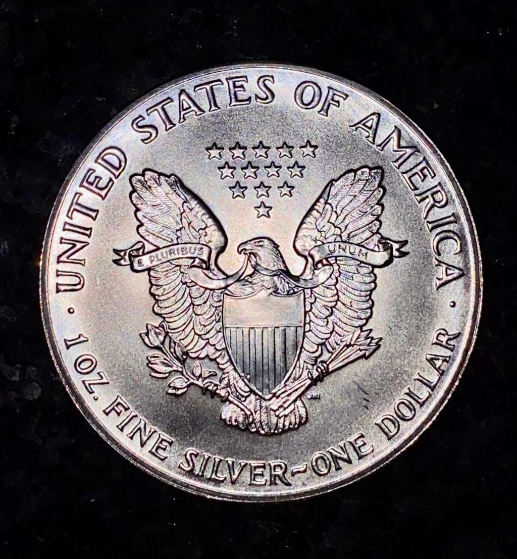 U S A - 1OZ SILVER EAGLE DOLLAR 1987 LIBERTY UNC  .999 SILVER