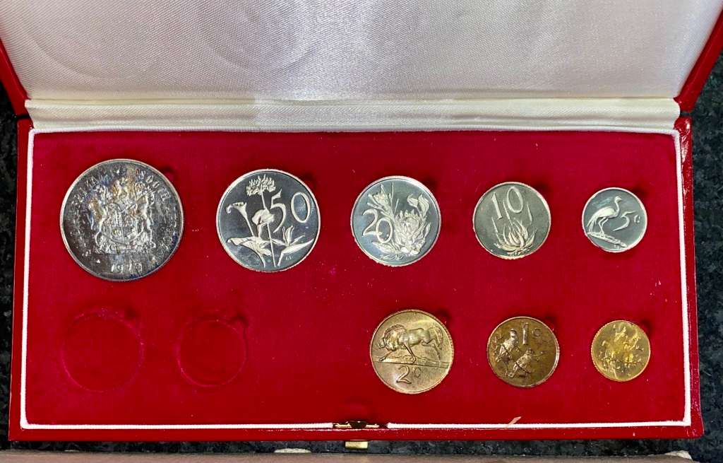 SOUTH AFRICA PROOF SET SILVER R1 TO 1/2 CENT -- 1978 -- IN RED SA MINT BOX WITH ORIGINAL COVER