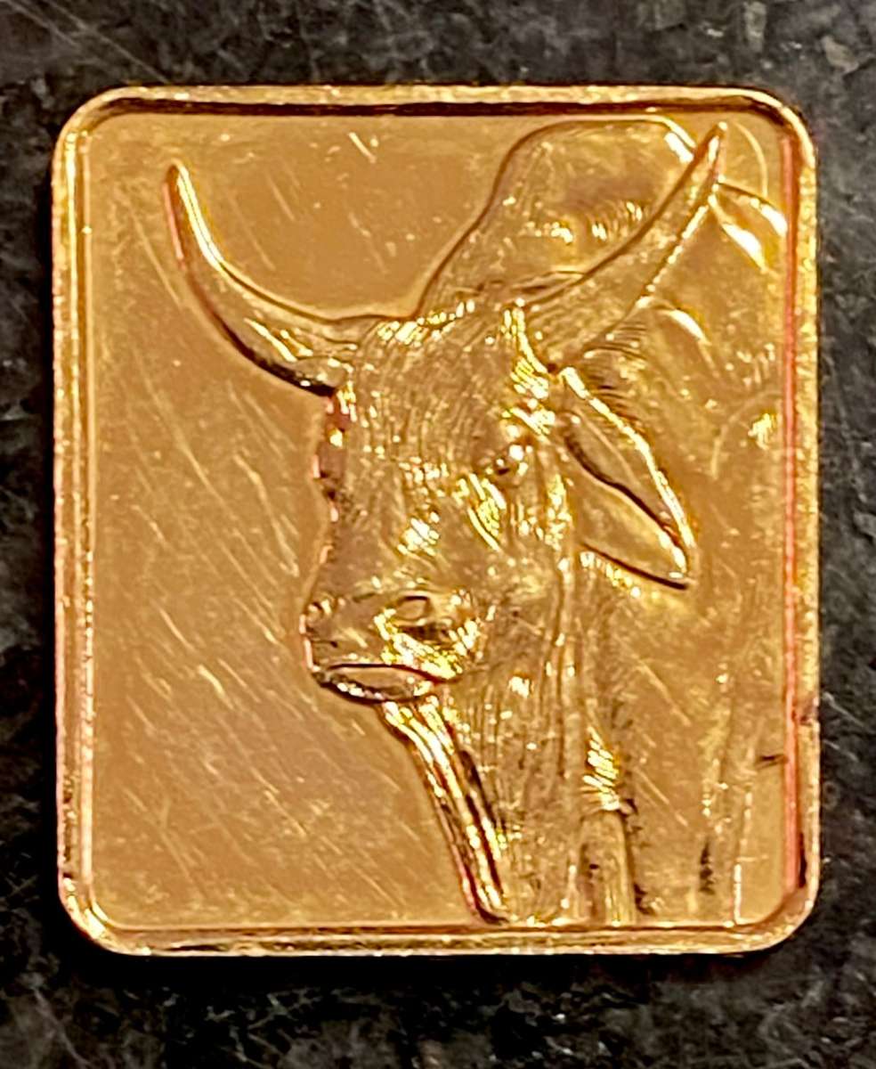 GREAT BRITAIN ROYAL MINT -- ZODIAC YEAR OF THE BULL -- ELIZABETH R 1997