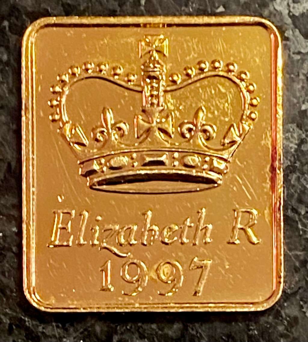 GREAT BRITAIN ROYAL MINT -- ZODIAC YEAR OF THE BULL -- ELIZABETH R 1997