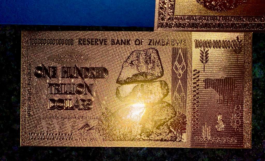 ZIMBABWE - 100 TRILLION DOLLARS GOLD 2008 - GOLD FOIL999 CARD - AMAZING ART - WITH CERT & FOLDER