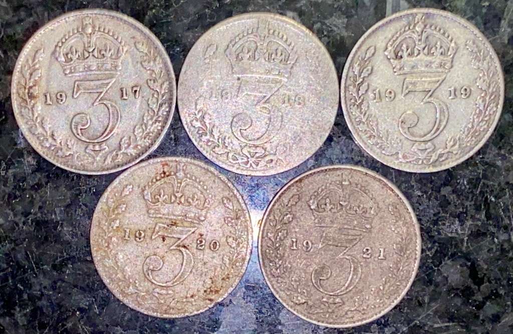 GREAT BRITAIN SILVER SET 3 PENCE 1917, 1918, 1919, 1920 & 1921(1 BID TAKES ALL)