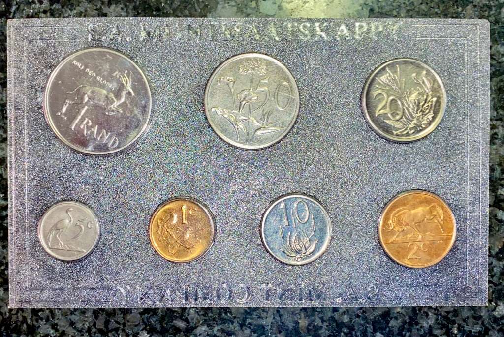S A MINT UNCIRCULATED SET 1989 -- R1 TO 1 CENT - SEALED FROM SA MINT