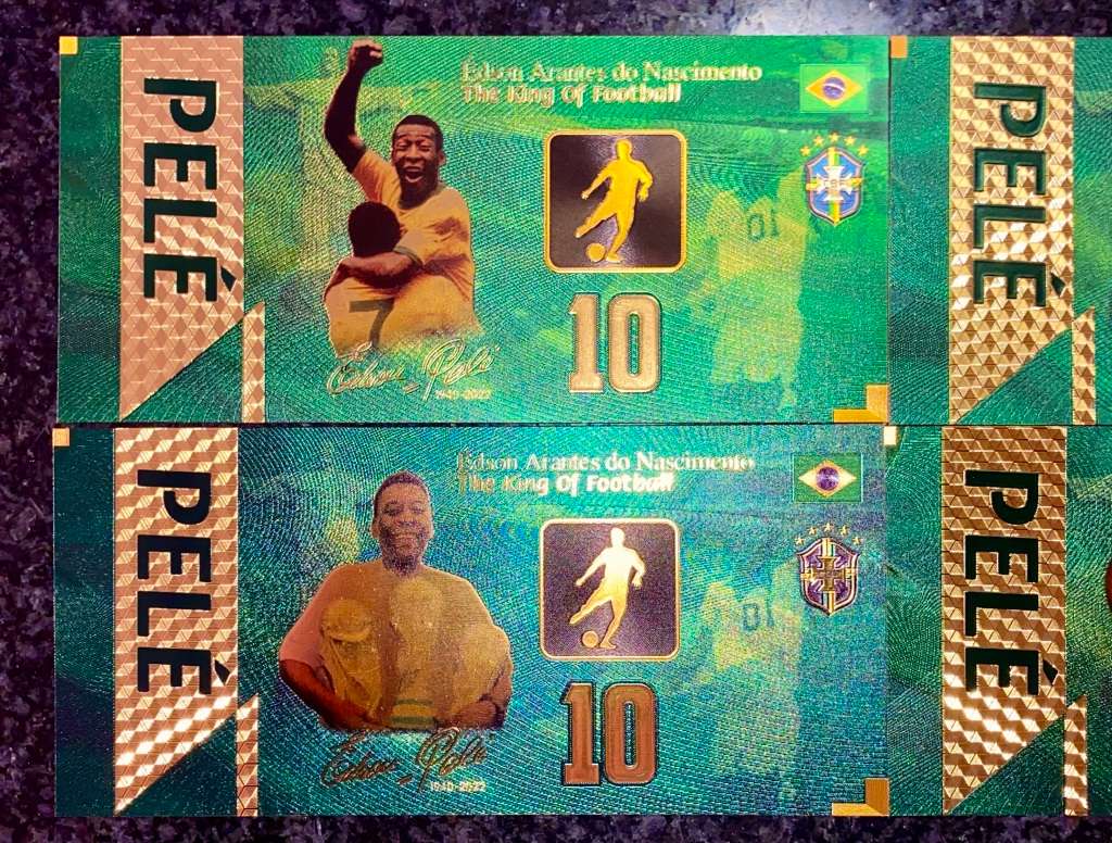 BRAZIL - THE KING OF FOOTBALL - PELE SET - COLORIZED GOLD FOIL 999 CARDS -AMAZING ART(1 BID TAKES AL