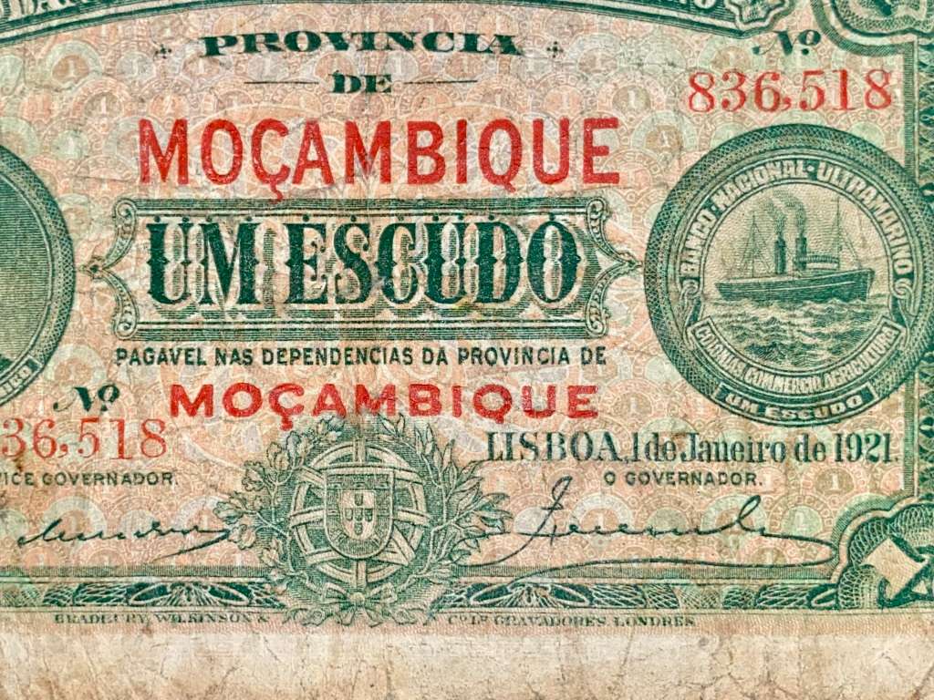 MOZAMBIQUE 1 ESCUDO LISBOA 1ST JANUARY 1921 MOZAMBIQUE GREEN ULTRAMARINO KEY DATE