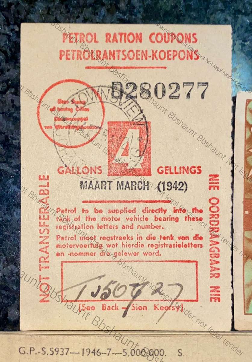 S A UNION PETROL RATION FILLING STATION FULL UNUSED COUPON BOOK & 4 + 5 GALLON 1942/45 WW2