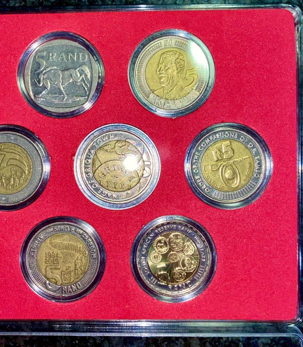 COMPLETE SET OF COMMEMORATIVE R5 COINS 1994 TO 2021 IN LOVELY DISPLAY CASE EACH COIN IN CAPSULE