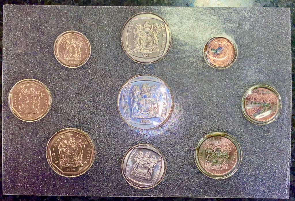 S A MINT UNCIRCULATED SET R5 TO 1 CENT -- 1995 -- SEALED FROM SA MINT
