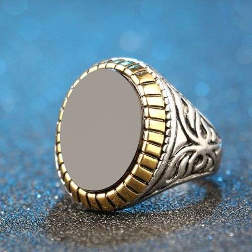 OVAL SILVER PLATED RING - SIZE: 10