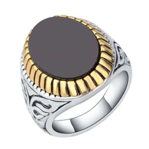 OVAL SILVER PLATED RING - SIZE: 10