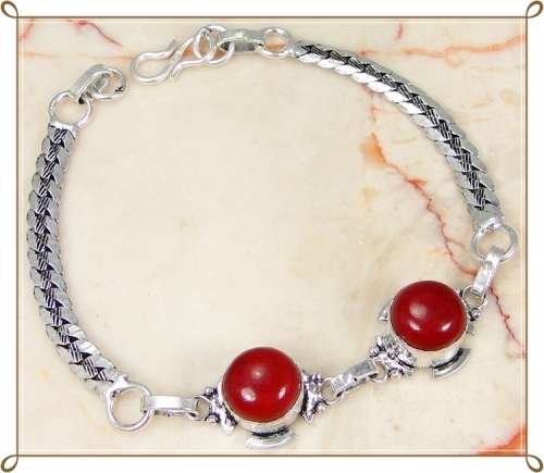 ** HANDCRAFTED ** RED CORAL 925 SILVER BRACELET