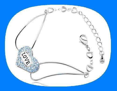 *R1* - CUTE BLUE AUSTRIA CRYSTAL LOVE HEART BRACELET