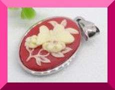 ROMANTIC 3D FLOWER BUTTERFLY CAMEO PENDANT