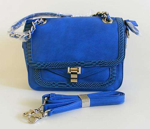PERFECT BLUE HANDBAG FROM ZOOM - TONS OF SPACE
