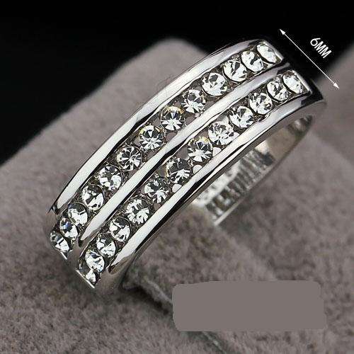 STUNNING 18K WHITE GOLD PLATED DOUBLE ROW CZ RING - SIZE: 8