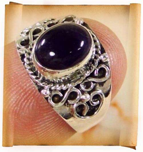 SOLID 925 STERLING SILVER AMETHYST RING - SIZE: 6.5