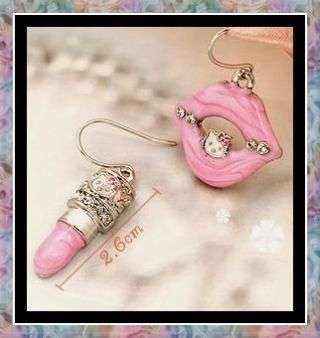 EXCLUSIVE HELLO KITTY LIPS AND LIPSTICK EARRINGS - SUPER CUTE