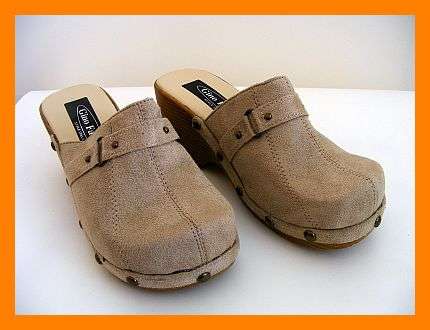 GORGEOUS BEIGE SUEDE CLOGS BY GINO FARELLI - SIZE 7