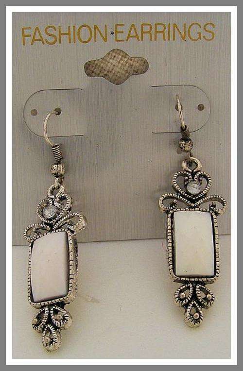 *R10* - GORGEOUS DANGLING WHITE STONE PIERCED EARRINGS