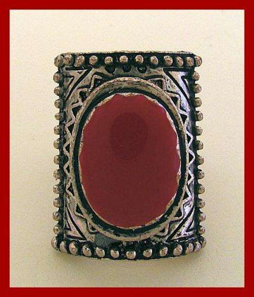 *R10* - ANTIQUE STYLE METAL RING WITH RED ENAMEL - ADJUSTABLE