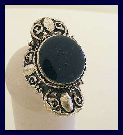 ANTIQUE STYLE METAL RING WITH NAVY BLUE ENAMEL - ADJUSTABLE