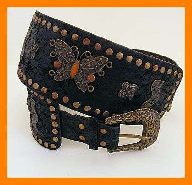STUNING BLACK STUDDED BELT