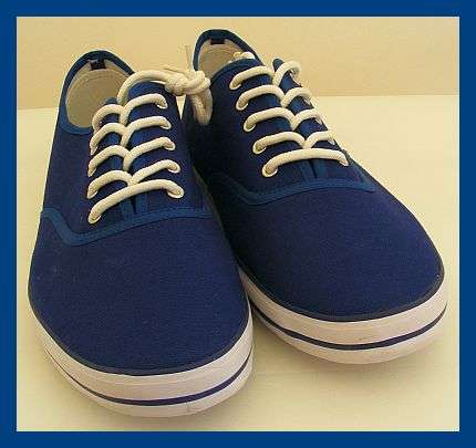 *R1* - SIZE: 10 - BLUE MENS CASUAL TAKKIES FROM MARKHAMS