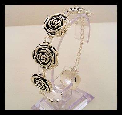 FABULOUS ROSE METAL CHARM BRACELET