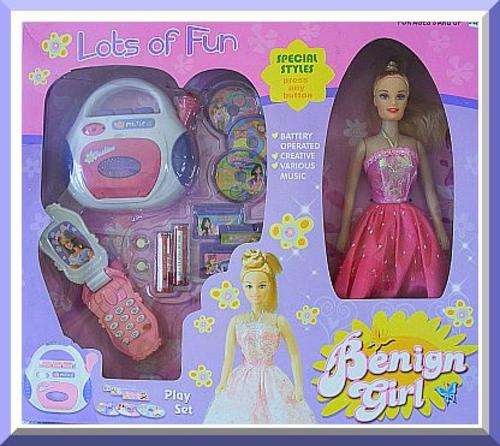 *R1* - DOLL SET WITH WORKING MUSIC PLAYER