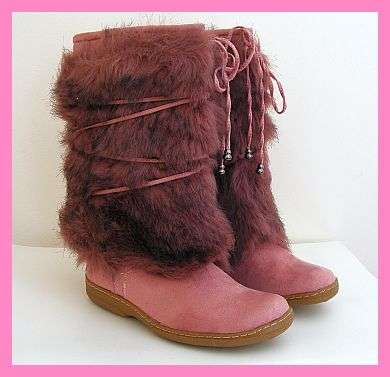 SIZE: 6 - GORGEOUS PINK FURRY FLAT BOOTS