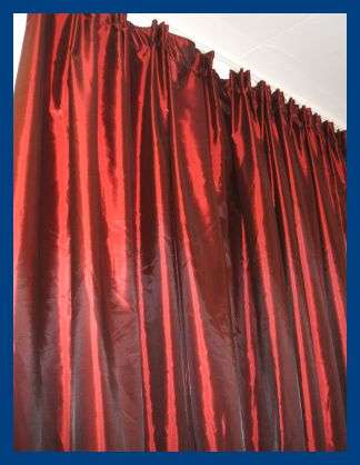 SILKY BURGUNDY CURTAIN