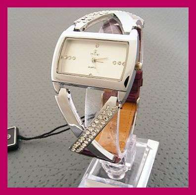GORGEOUS SILVER WATCH WITH DIAMANTE DETAIL