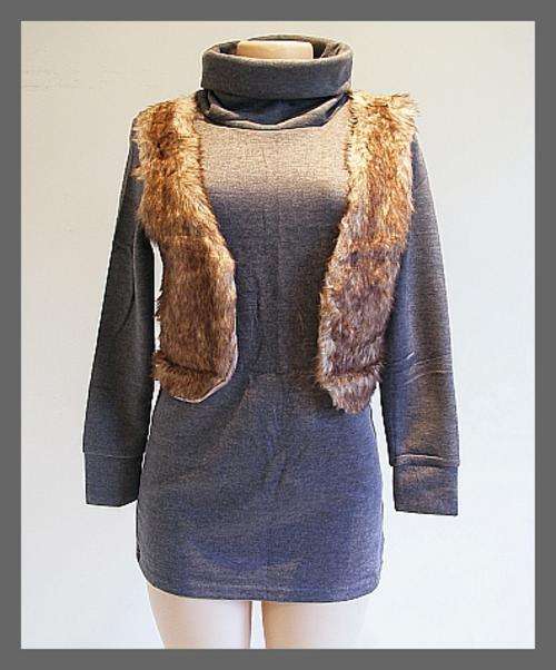 SIZE: SMALL - LIGHT GREY POLONECK LONG KNITTED TOP WITH MINI FUR WAISTCOAT
