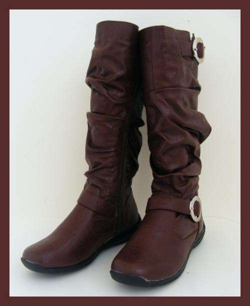 SIZE: 6 - BROWN FLAT SLOUCH BOOTS