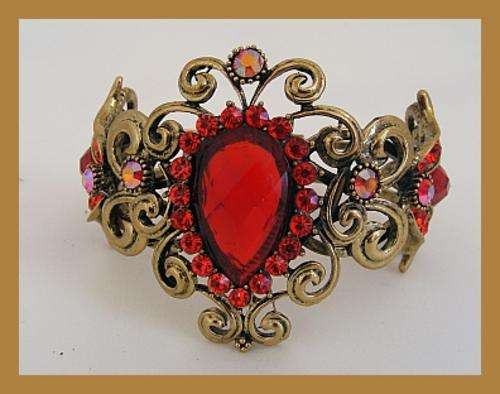ANTIQUE STYLE GOLD & RED HINGED BRACELET - SIZE: LARGE