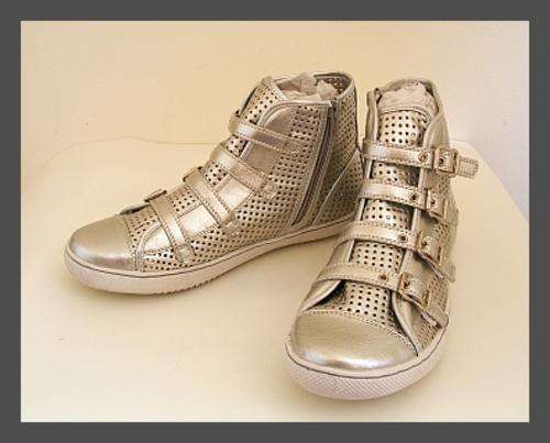 *R1* - SIZE: 5 - FUNKY SILVER HI TOP SNEAKERS FROM ZOOM