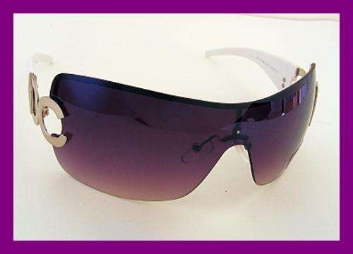 GORGEOUS SUNGLASSES WITH WHITE ARMS