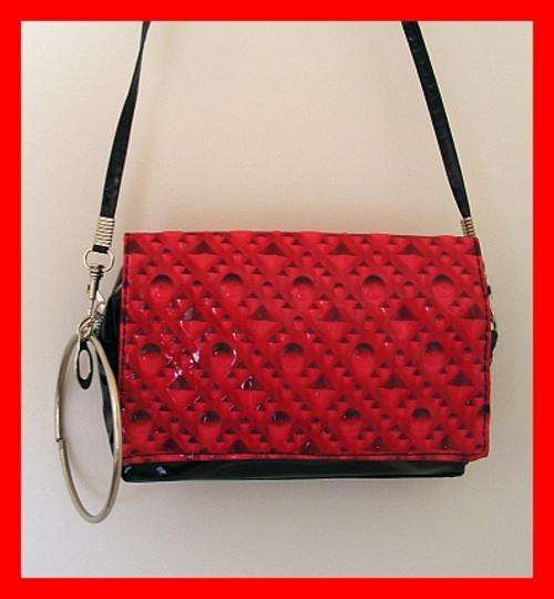 *R1* - GORGEOUS SMALL HANDBAG WITH WRIST BRACELET & MIRROR