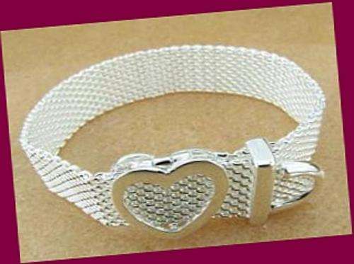 *R1* - 925 SILVER MESH BRACELET WITH HEART BUCKLE