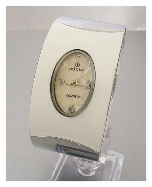 GORGEOUS WHITE & SILVER CUFF STYLE WATCH
