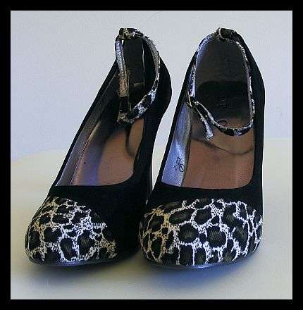 *R1* - SIZE: 7 - STUNNING BLACK & ANIMAL PRINT SHOES