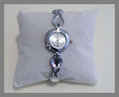 LADIES SILVER HEART WATCH