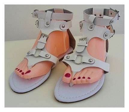 WHITE SUMMER GLADIATOR SANDALS - SIZE: 6