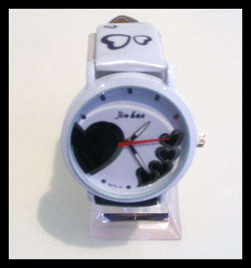 *R1* - FUNKY FASHION WATCH