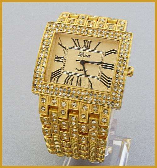 STUNNING GOLD DIAMANTE DIVA WATCH IN GIFT BOX