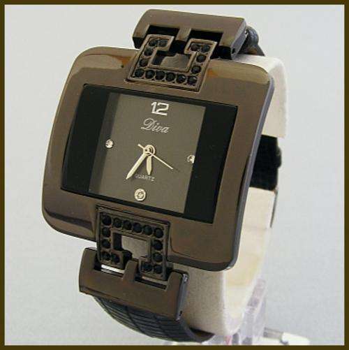 GORGEOUS BLACK DIVA WATCH