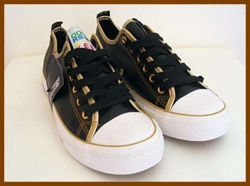 SIZE: 8  - BLACK & WHITE DETAILED BLAKE SNEAKERS