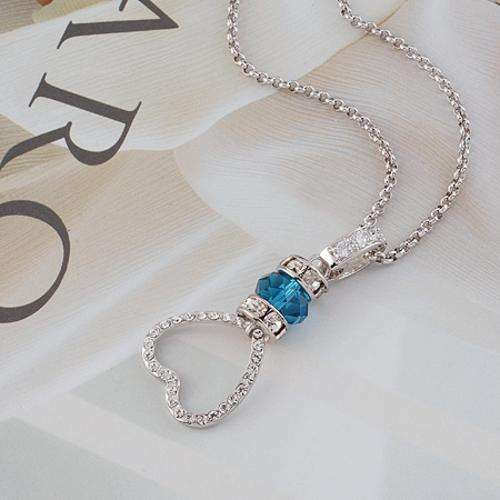 BLUE SWAROVSKI CRYSTAL HEART PENDANT & CHAIN